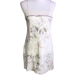 INTIMO AMORE LINGERIE WHITE WITH MULTICOLOR FLORAL DESIGN NEGLIGEE SMALL